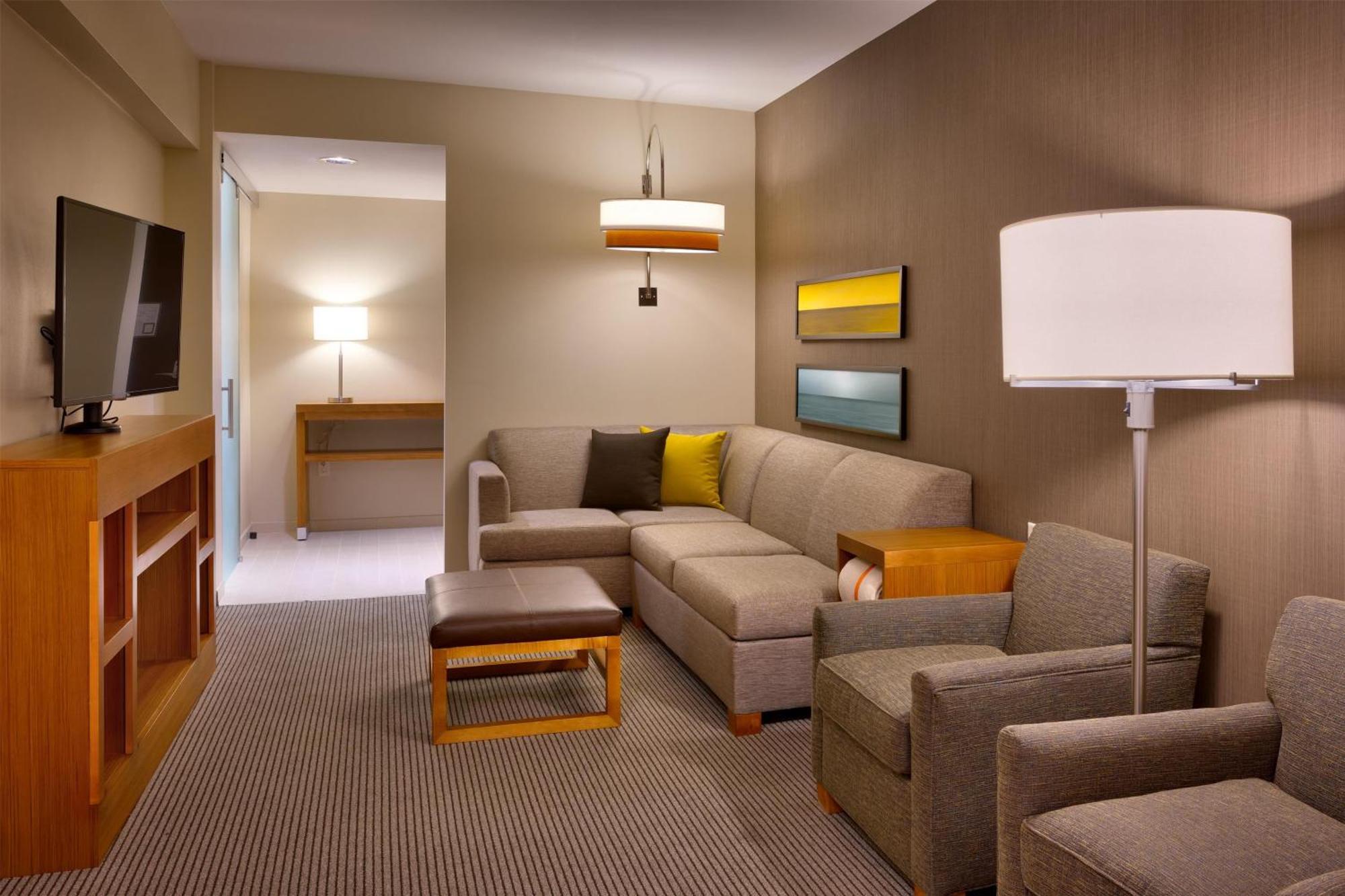 Hyatt Place Park Hotel 3*